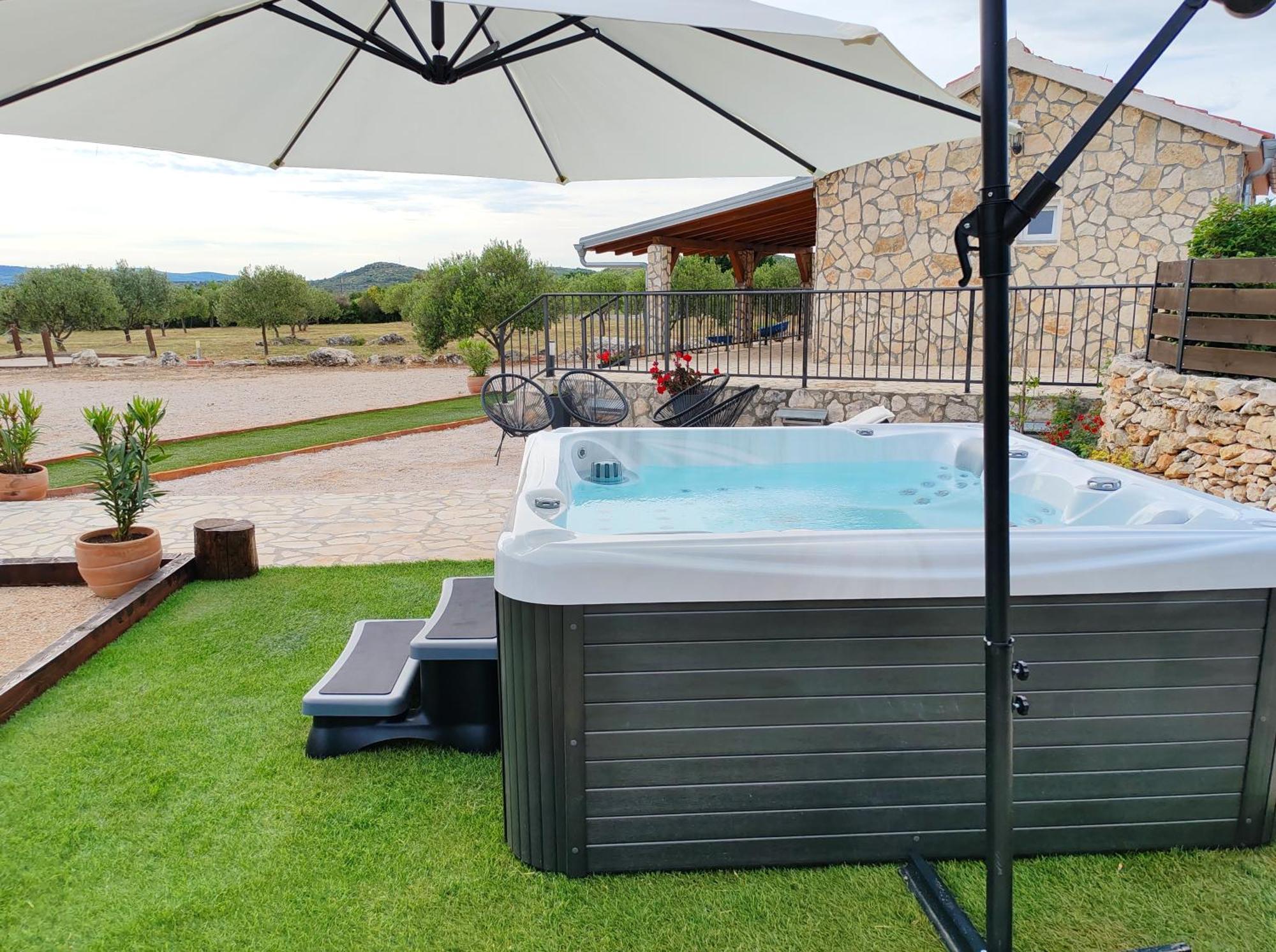 Holiday Home Juli With Jacuzzi Sibenik Bagian luar foto
